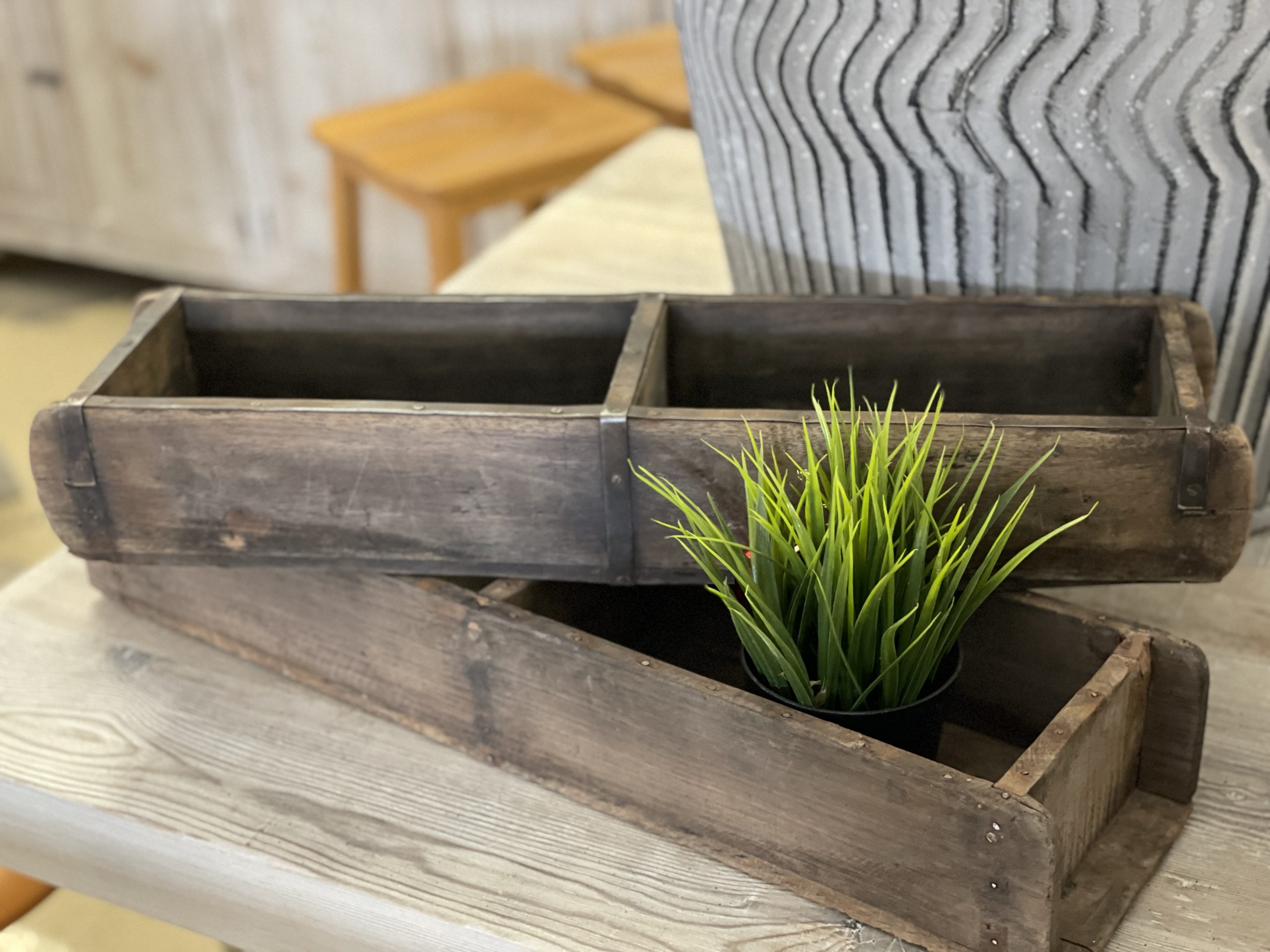 QUIRKY UNUSUAL UNIQUE